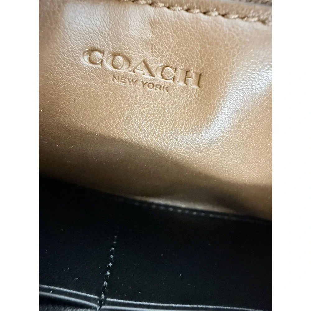 COACH‎ Black Zip-Around Pebbled  Leather Wallet with Logo and Credit Card Slots